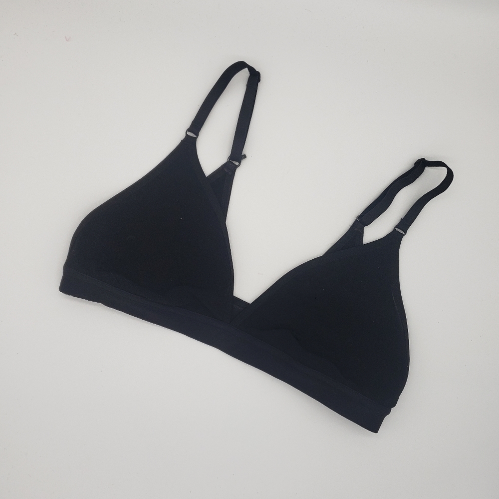 Fabletics Black Triangle Bralette Size Small - image 3